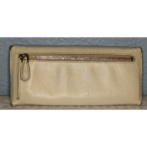 Prada Saffiano Leather Long Bifold Wallet Off White Authentic - Picture 2 of 16